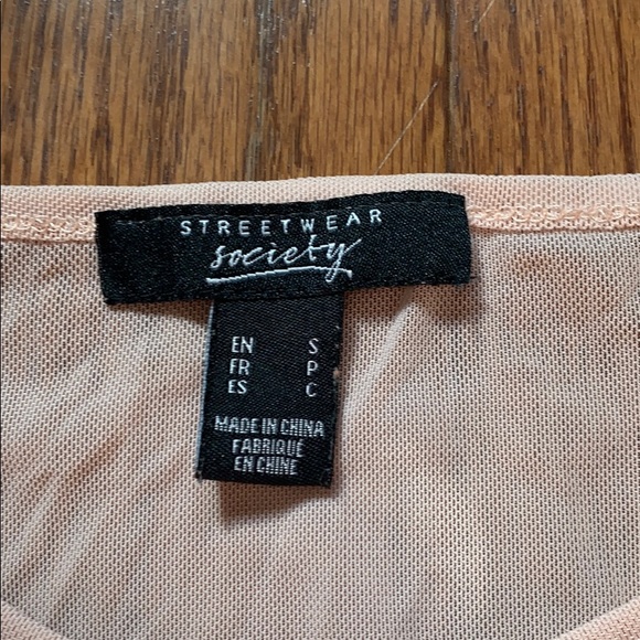 Mesh light pink tshirt - Picture 3 of 3